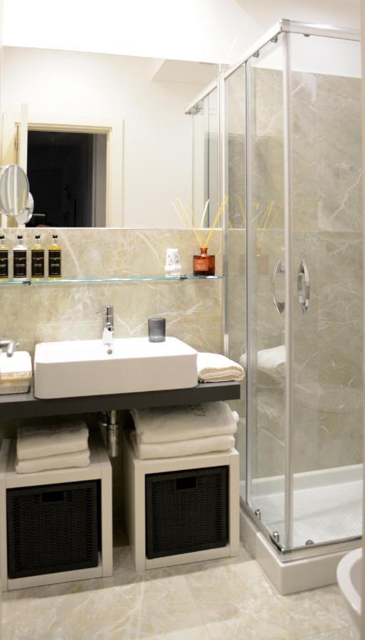Via Bozzi Luxury Home Bari Exteriör bild
