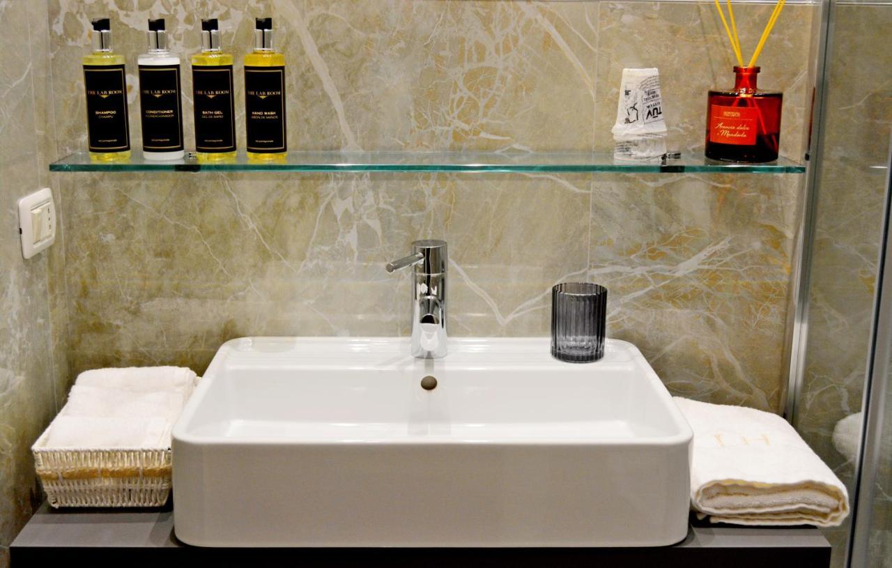 Via Bozzi Luxury Home Bari Exteriör bild