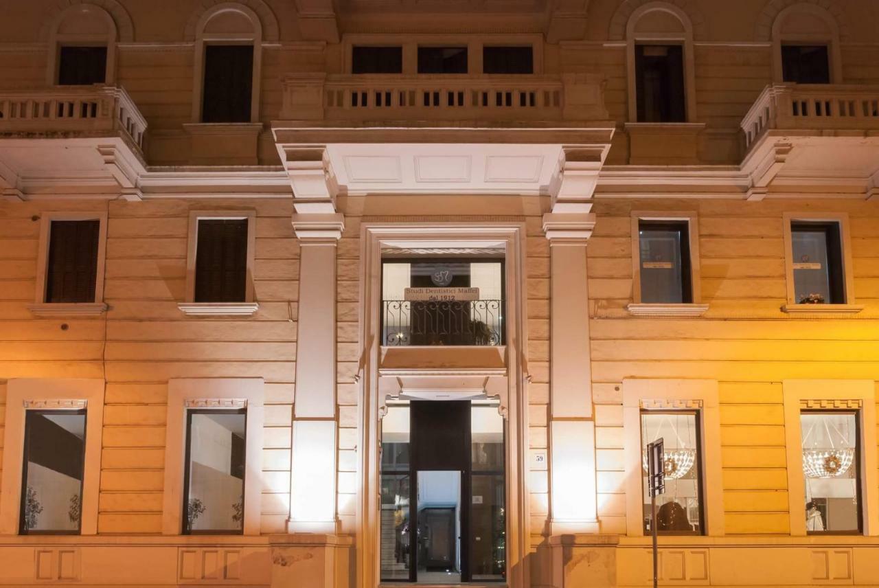 Via Bozzi Luxury Home Bari Exteriör bild