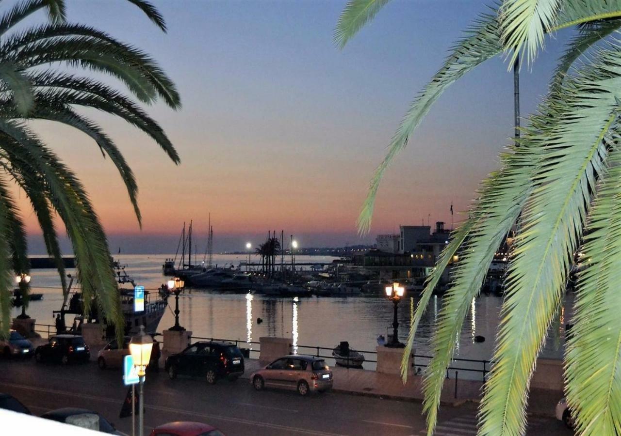 Via Bozzi Luxury Home Bari Exteriör bild